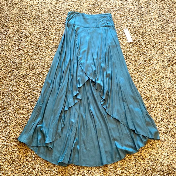 O'Neill Dresses & Skirts - NWT O’Neill dark teal high low maxi skirt size small